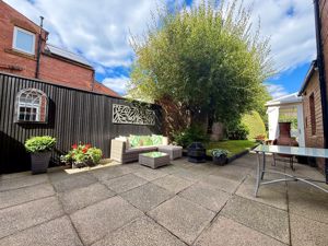 Photo 4- click for photo gallery